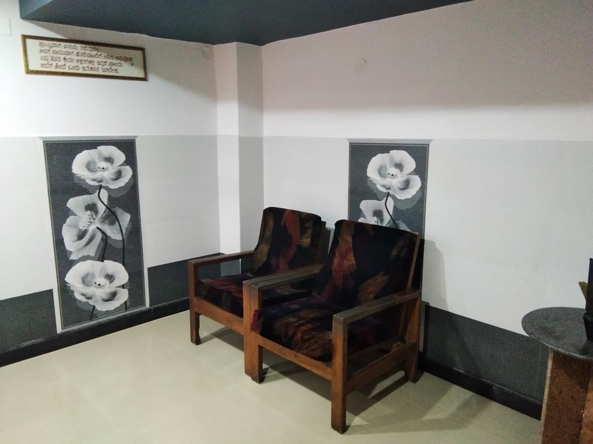 Hotel Sanman Lodge Shivamogga Zewnętrze zdjęcie
