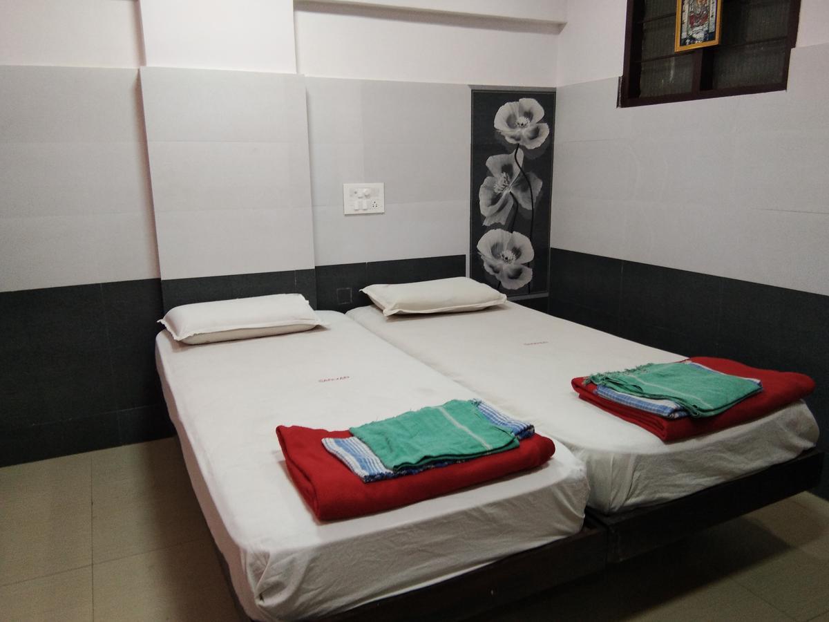 Hotel Sanman Lodge Shivamogga Zewnętrze zdjęcie