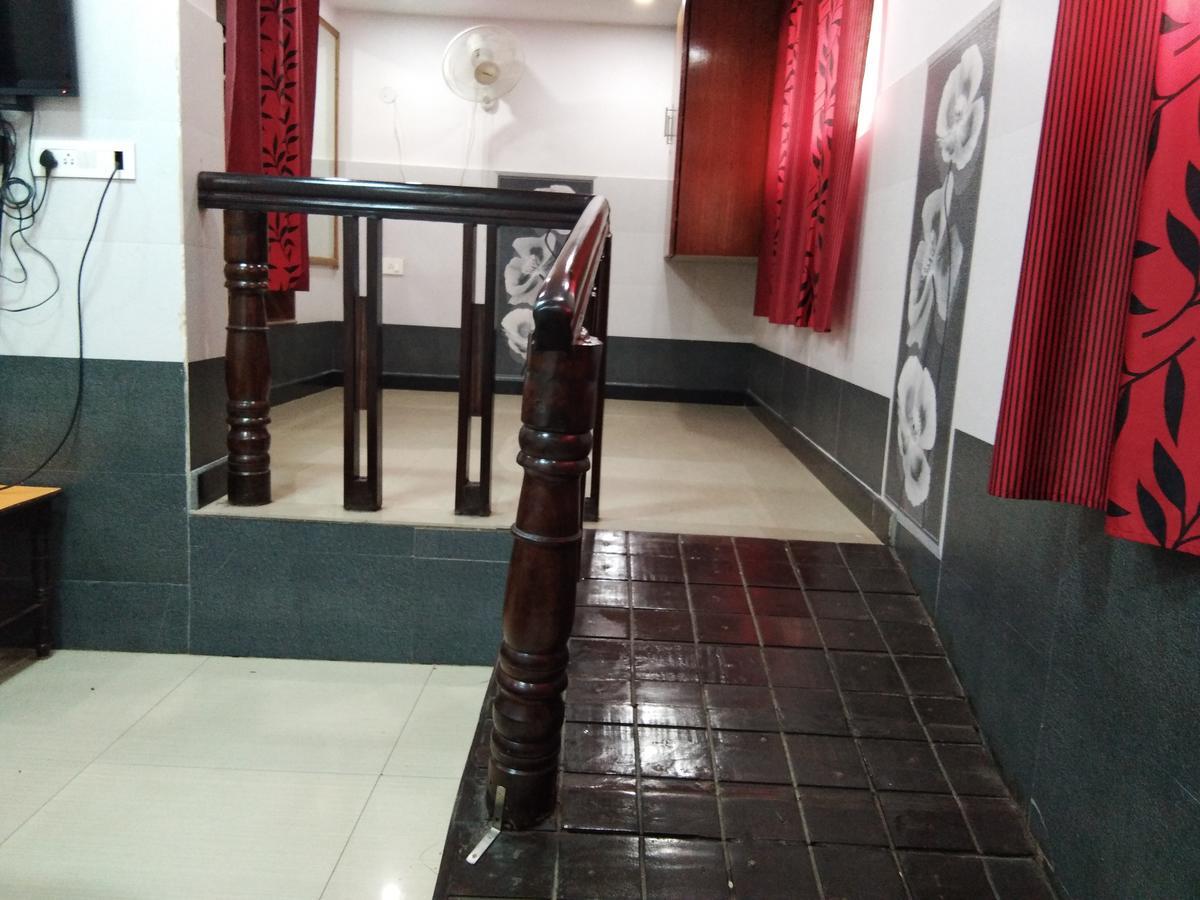 Hotel Sanman Lodge Shivamogga Zewnętrze zdjęcie