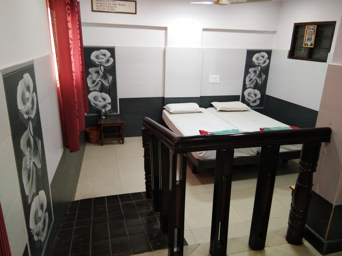 Hotel Sanman Lodge Shivamogga Zewnętrze zdjęcie
