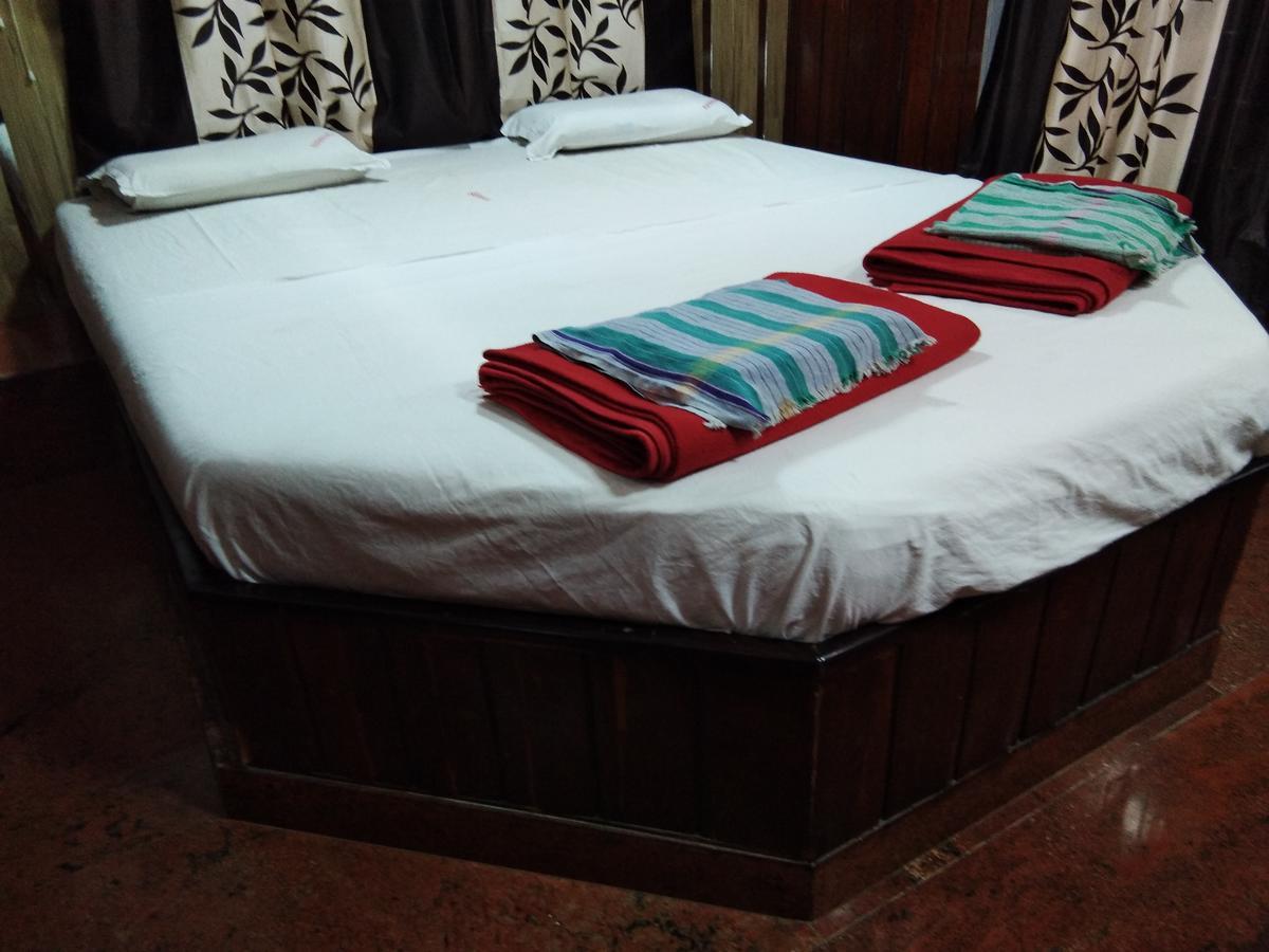 Hotel Sanman Lodge Shivamogga Zewnętrze zdjęcie